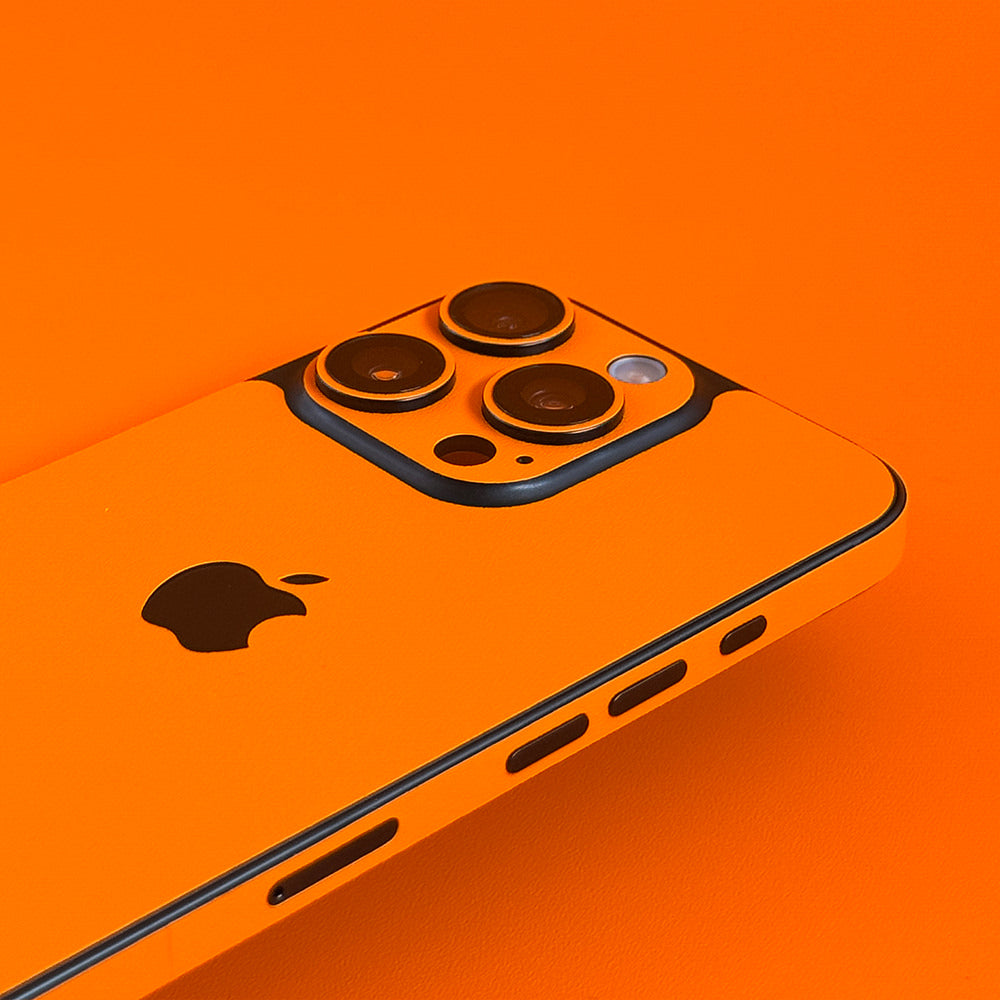 スキンシール iPhone16 Pro ネイビーブラッシュメタル – wraplus
